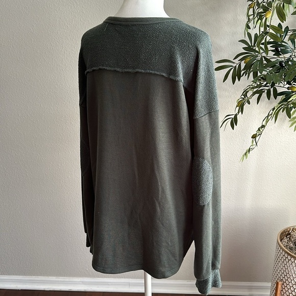 Lightweight French Terry Hunter Green Long Sleeve Top - Picture 2 of 10